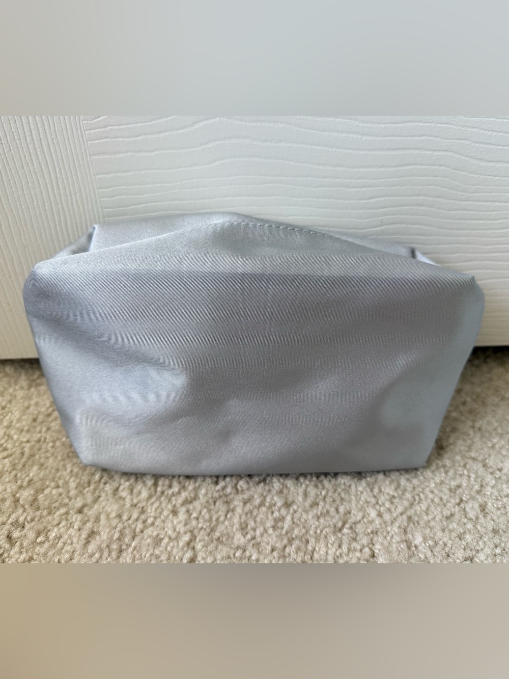 Silver Women’s Cosmetic Pouch - Sleek Travel Bag